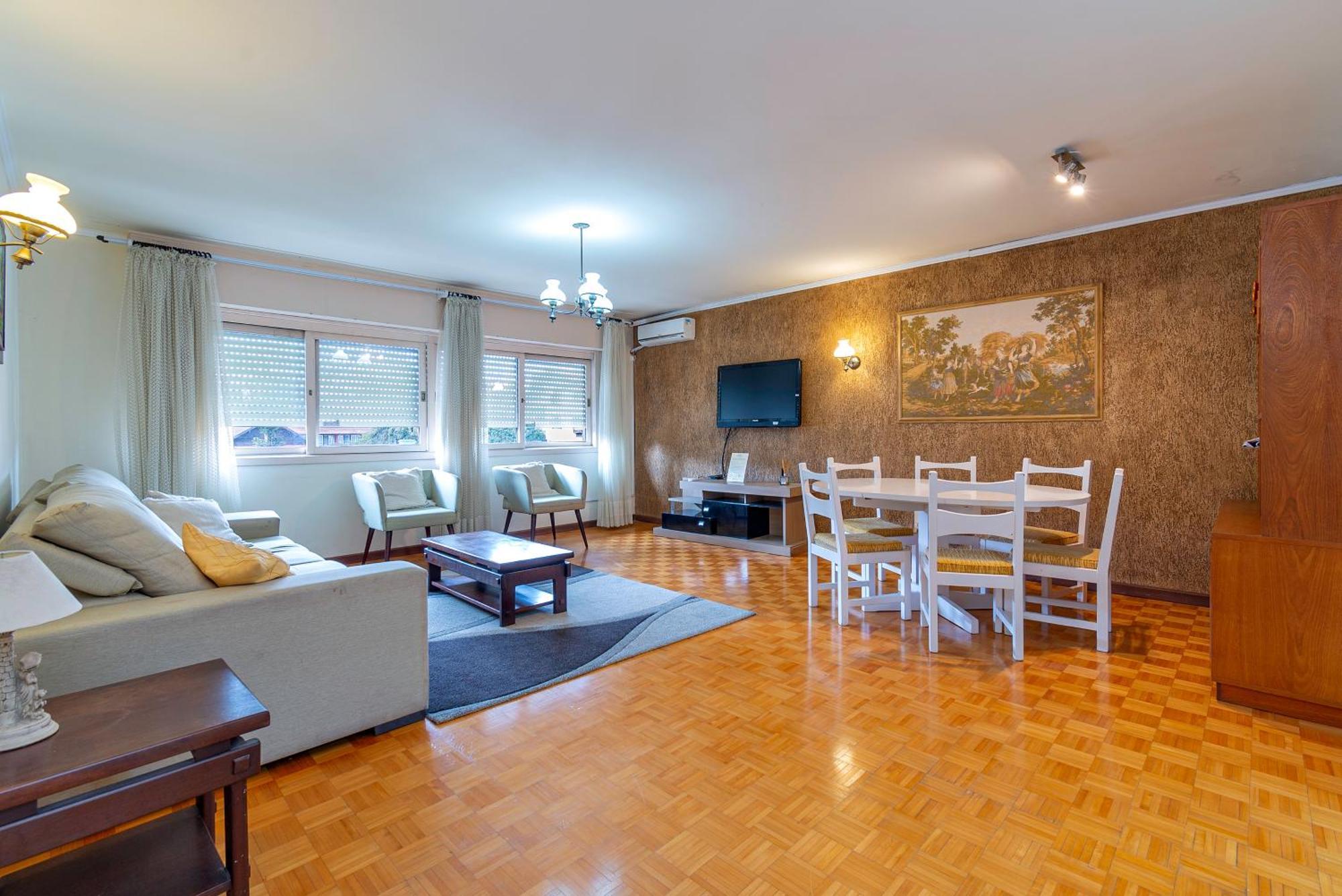 Amplo E Central Apartamento 3 Quartos กรามาโด ภายนอก รูปภาพ